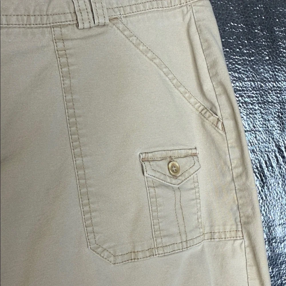 Dockers Women's Tan Cargo Shorts